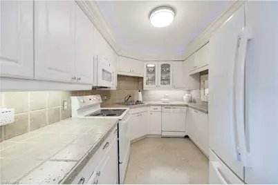 4005 Gulf Shore Blvd N #705, Naples, FL 34103 - Photo 7