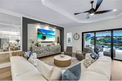 9223 Rialto Ln, Naples, FL 34119 - Photo 11
