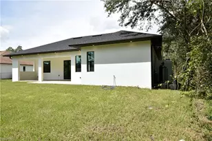 432 16th St SE, Naples, FL 34117 - Photo 7