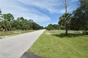 432 16th St SE, Naples, FL 34117 - Photo 37