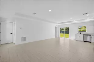 884 Chemstrand St E, Lehigh Acres, FL 33974 - Photo 5