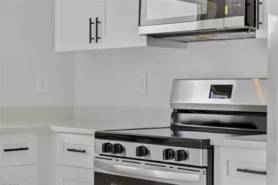 884 Chemstrand St E, Lehigh Acres, FL 33974 - Photo 23