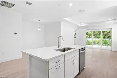 8865 Oceana Way, Naples, FL 34114 - Photo 3