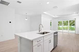 8865 Oceana Wy, Naples, FL 34114 - Photo 3