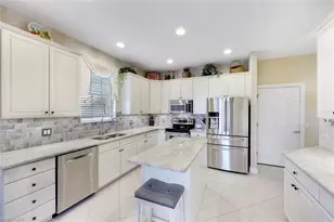 4805 Shinnecock Hills Ct, Naples, FL 34112 - Photo 1