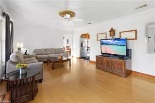 3117 Areca Ave, Naples, FL 34112 - Photo 5