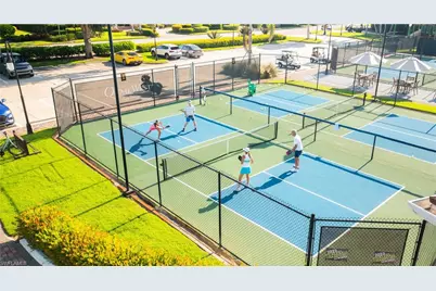 4637 Idylwood Ln, Naples, FL 34119 - Photo 25