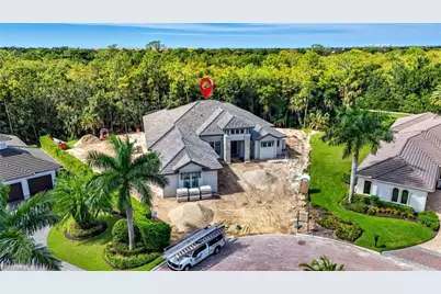 4637 Idylwood Ln, Naples, FL 34119 - Photo 7