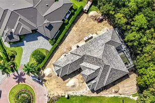 4637 Idylwood Ln, Naples, FL 34119 - Photo 9