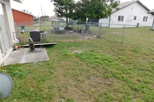 508 SE 7th St, Cape Coral, FL 33990 - Photo 15