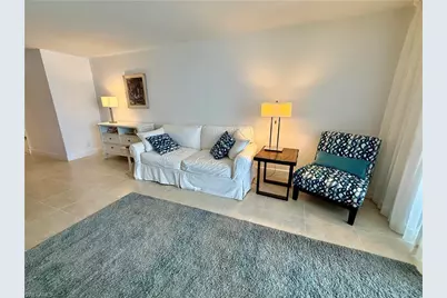 1919 Gulf Shore Blvd N #302, Naples, FL 34102 - Photo 5