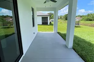 818 Anaconda Ave S, Lehigh Acres, FL 33974 - Photo 5