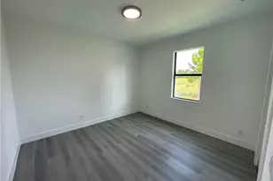 818 Anaconda Ave S, Lehigh Acres, FL 33974 - Photo 19