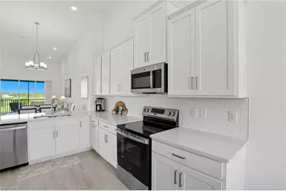 11861 Venetian Lagoon Dr, Fort Myers, FL 33913 - Photo 9