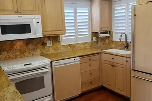 57 High Point Cir W, Naples, FL 34103 - Photo 3