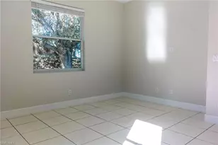 8771 Ibis Cove Cir, Naples, FL 34119 - Photo 9