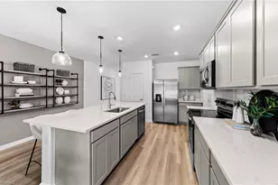 27906 Radient Ct, Bonita Springs, FL 34135 - Photo 5