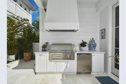 909 10th Ave S, Naples, FL 34102 - Photo 29