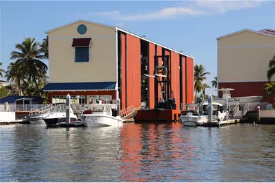 750 River Point Dr, Naples, FL 34102 - Photo 1