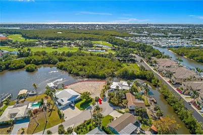 3164 Lakeview Dr, Naples, FL 34112 - Photo 3