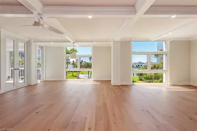 400 Park Shore Dr #304, Naples, FL 34103 - Photo 5