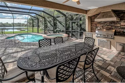 9215 Veneto Ln, Naples, FL 34113 - Photo 17