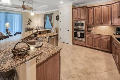 9215 Veneto Ln, Naples, FL 34113 - Photo 5