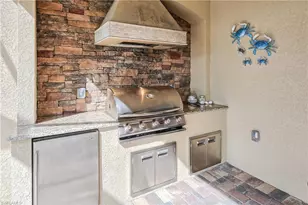 9215 Veneto Ln, Naples, FL 34113 - Photo 21