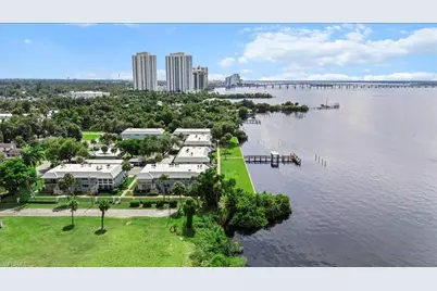 3225 E Riverside Dr #17A, Fort Myers, FL 33916 - Photo 21