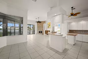 371 Bayside Ave, Naples, FL 34108 - Photo 15