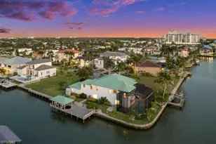 371 Bayside Ave, Naples, FL 34108 - Photo 7