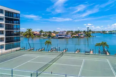 10420 Gulf Shore Dr #162, Naples, FL 34108 - Photo 9