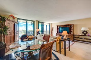 10420 Gulf Shore Dr, Naples, FL 34108 - Photo 23