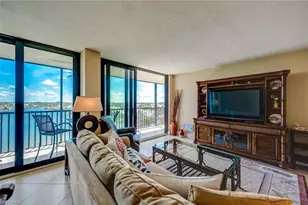 10420 Gulf Shore Dr, Naples, FL 34108 - Photo 21