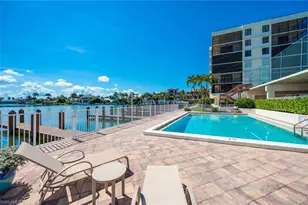 10420 Gulf Shore Dr, Naples, FL 34108 - Photo 11