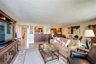 10420 Gulf Shore Dr, Naples, FL 34108 - Photo 29