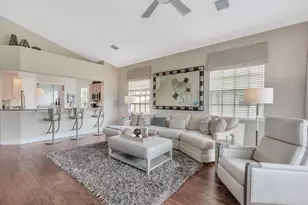 10221 Bellavista Cir, Miromar Lakes, FL 33913 - Photo 9