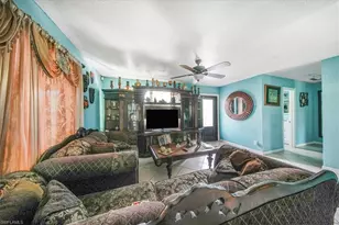 916 Euclid Ave, Lehigh Acres, FL 33972 - Photo 5