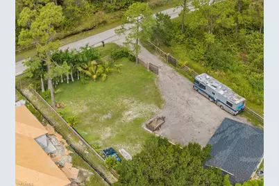 916 Euclid Ave, Lehigh Acres, FL 33972 - Photo 39