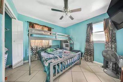 916 Euclid Ave, Lehigh Acres, FL 33972 - Photo 21