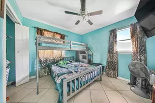 916 Euclid Ave, Lehigh Acres, FL 33972 - Photo 21