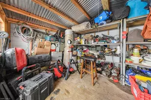 916 Euclid Ave, Lehigh Acres, FL 33972 - Photo 25