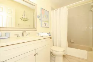 10686 Gulf Shore Dr, Naples, FL 34108 - Photo 11