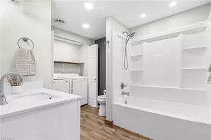 161 W Hampton Dr, Fort Myers, FL 33908 - Photo 17