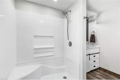 161 W Hampton Dr, Fort Myers, FL 33908 - Photo 25
