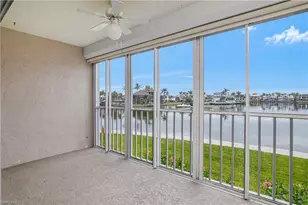 10682 Gulf Shore Dr, Naples, FL 34108 - Photo 27