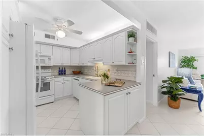 1977 Gulf Shore Blvd N #204, Naples, FL 34102 - Photo 13