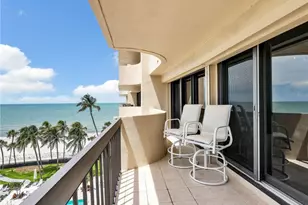 4001 Gulf Shore Blvd N, Naples, FL 34103 - Photo 11