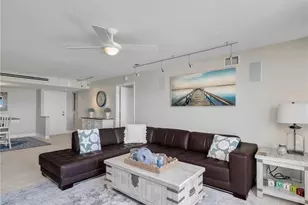 4001 Gulf Shore Blvd N, Naples, FL 34103 - Photo 21