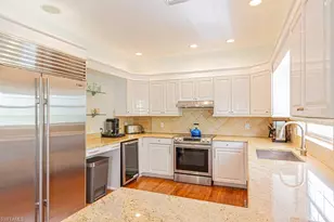 877 7th St S, Naples, FL 34102 - Photo 9